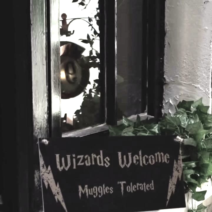 The Wizards Welcome, Muggles Tolerated sign at Shirland Dental, Queen’s Park