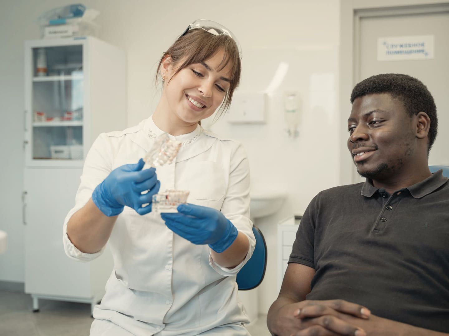 Emergency dentist at Shirland Dental Queen’s Park